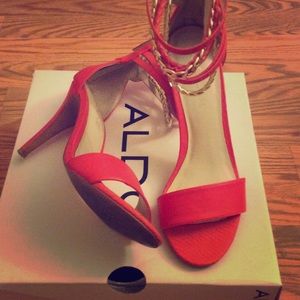 Coral Red Heel