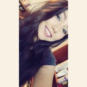 Meet your Posher, Alexis