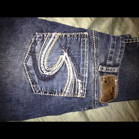 Silver Jeans size 31 waist 32 long