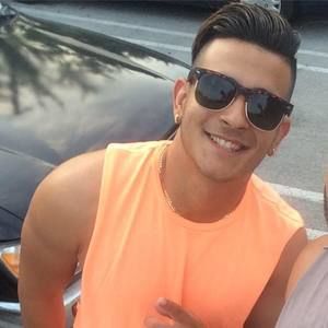 Meet your Posher, Fabian