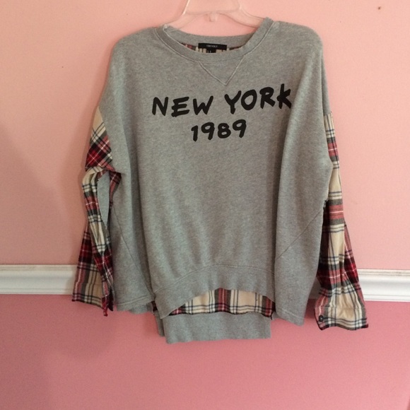 Sweater/flannel