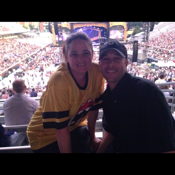 Hi! I'm Kelly. - Picture 2 of 4