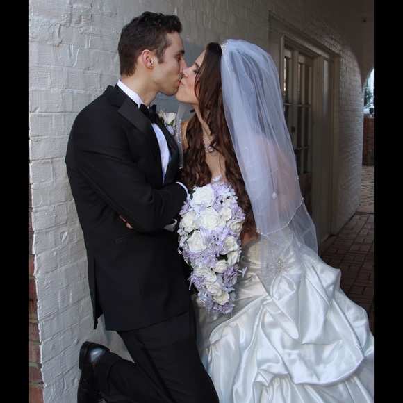 Meet your Posher! - Picture 4 of 4