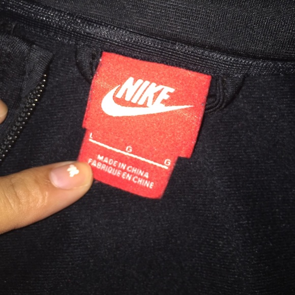Nike jacket - Picture 4 of 4