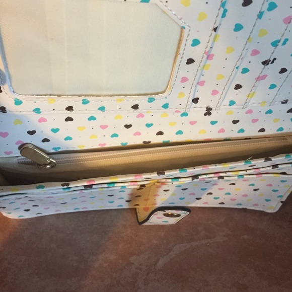 Wallet - Picture 3 of 3