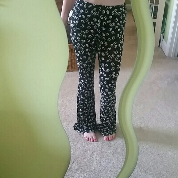 bell bottom leggings forever 21