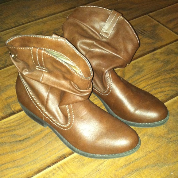 Brown ankle boots