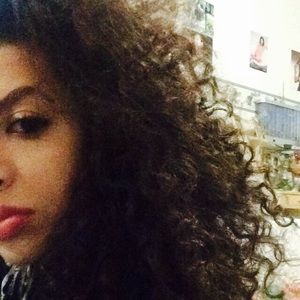 Meet your Posher, Laila