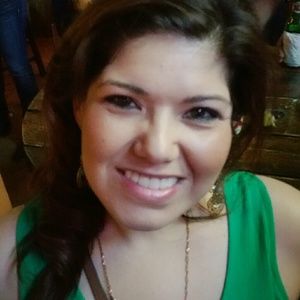 Meet your Posher, Connie