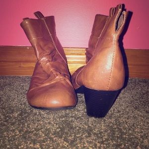 Brown closed toe heels