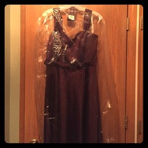 ⭐️PRICE REDUCED⭐️ David's bridal bridesmaid dress.