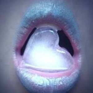 Meet your Posher, Iza