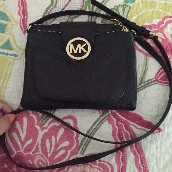 Different sizes of Michael Kors/Kate spade bags - Picture 4 of 4
