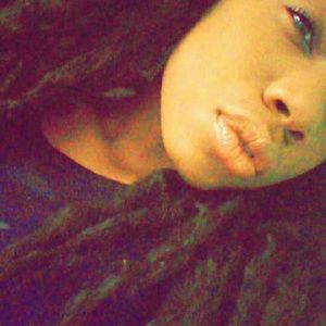 Meet your Posher, Dee