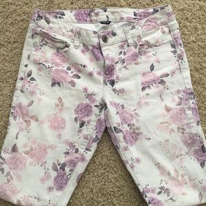 American Eagle floral Jeans