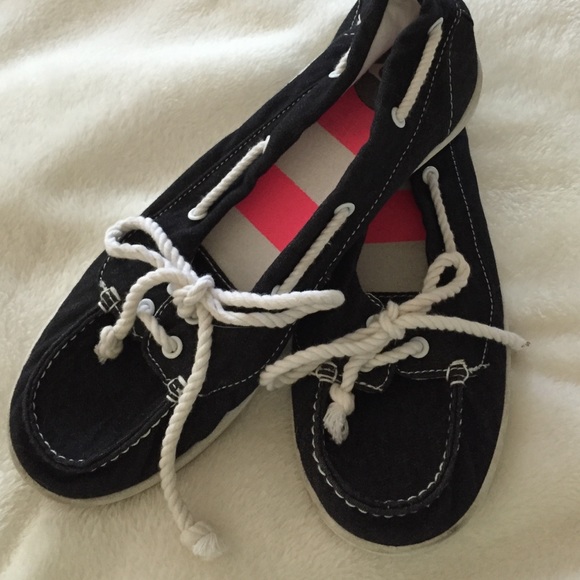 Roxy boat shoes