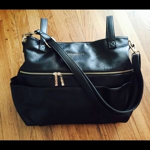 Honest Carryall Satchel, like new condition!