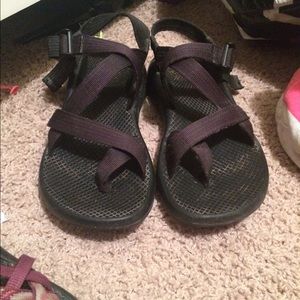 size 8 women's black Chacos