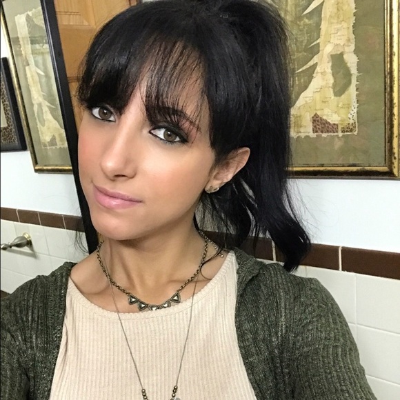 Coffeetowine_boutique - Picture 2 of 2