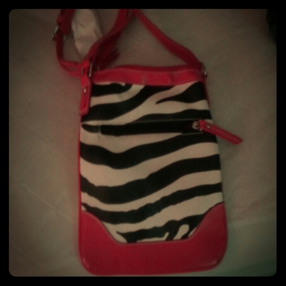 Zebras purse with pink trim