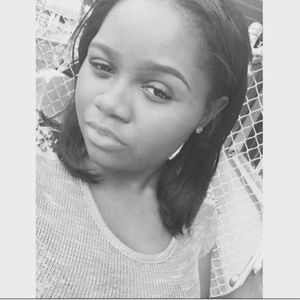 Meet your Posher, Shakia