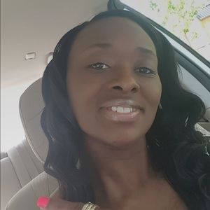 Meet your Posher, Toya