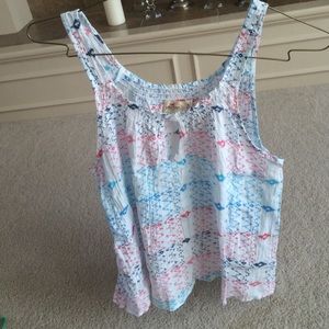 hollister tank