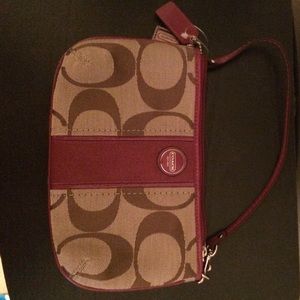 Coach bag, little bigger than wristlet
