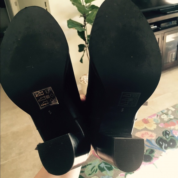 Leather booties - Picture 3 of 4