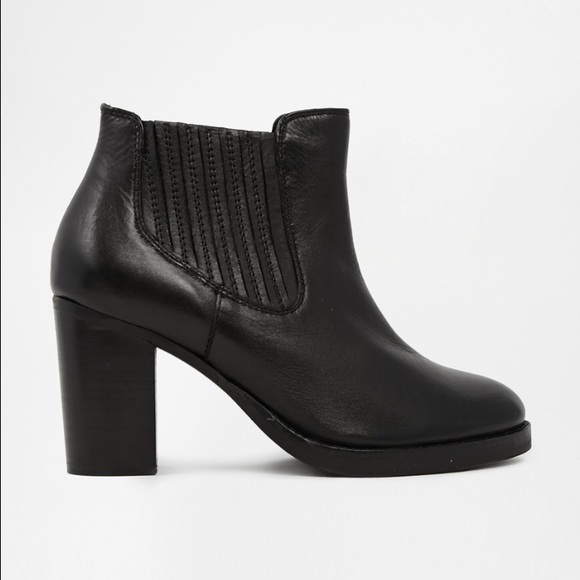 Leather booties - Picture 4 of 4