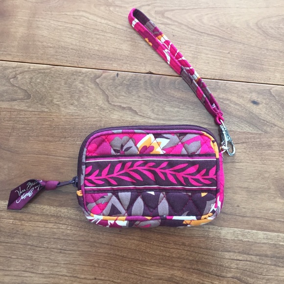 Vera Bradley Wristlet in Carnaby