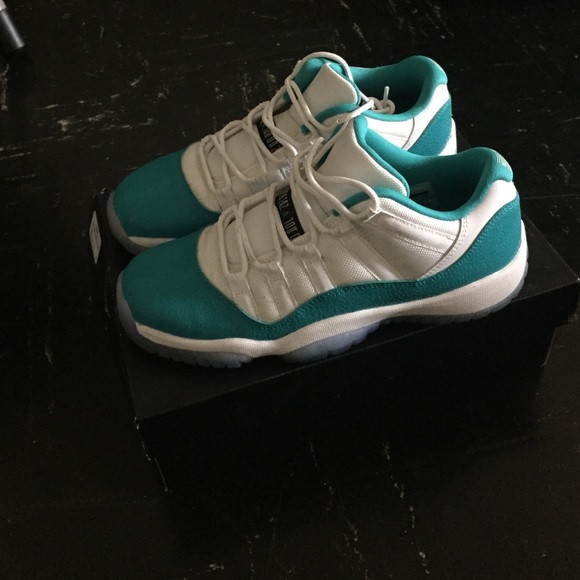 Retro 11 Aqua