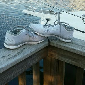 White and grey Nike sneakers WOMENS