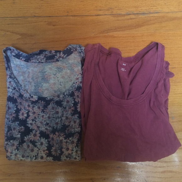 Urban Outfitters scoop neck tee bundle