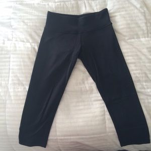 Lululemon Wunder Under Crop