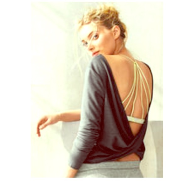 Victoria's Secret twisted back long sleeve shirt