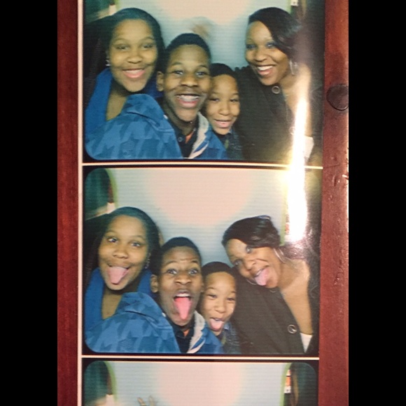 Meet your Posher, Tanya - Picture 3 of 3