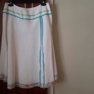 White linen skirt with ribbon and flowers