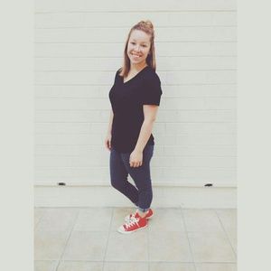 Meet your Posher, Abby