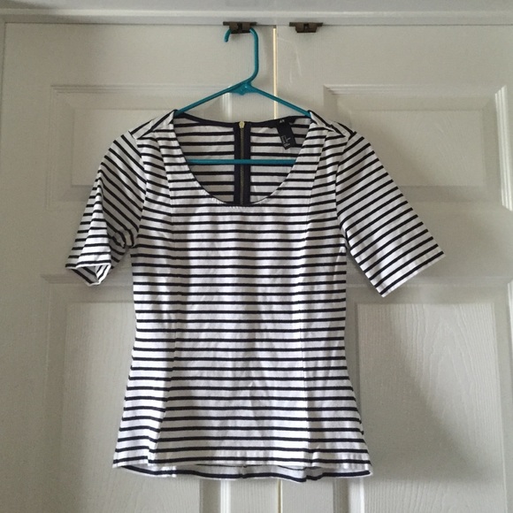 H&M Tops - ✨SALE✨Sailor Stripe H&M Zipper Back Top