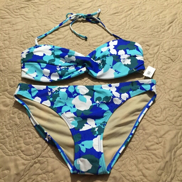 Gap  bikini.