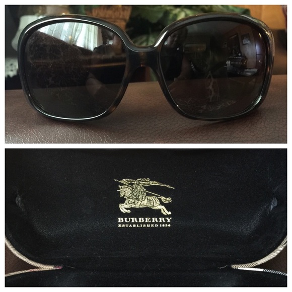 SOLD - Picture 4 of 4