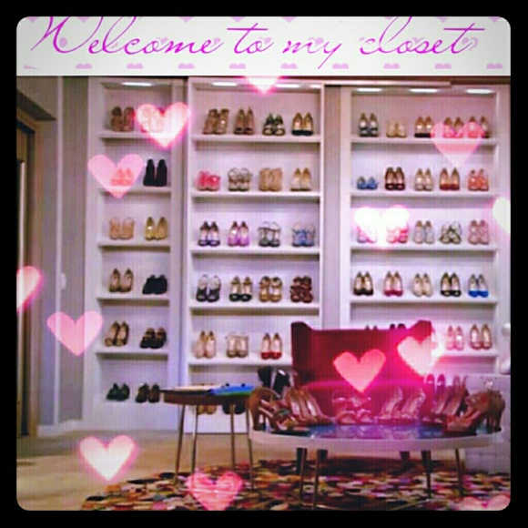 Hooray! I'm a Suggested User! Meet your seller! - Picture 2 of 4