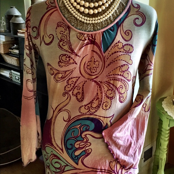 Bamboo top in pinks, purples, greens, blues - Picture 1 of 3