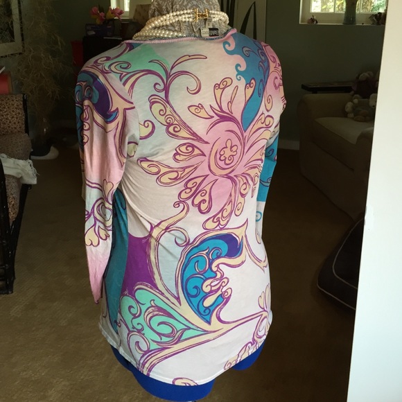 Bamboo top in pinks, purples, greens, blues - Picture 2 of 3