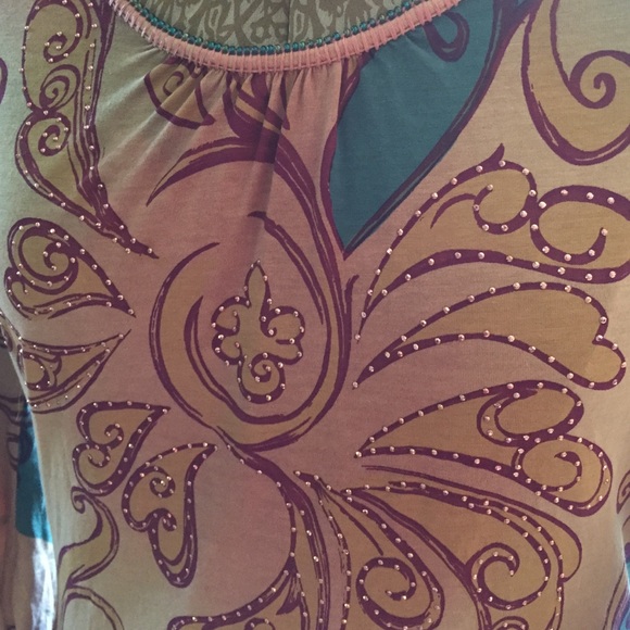 Bamboo top in pinks, purples, greens, blues - Picture 3 of 3