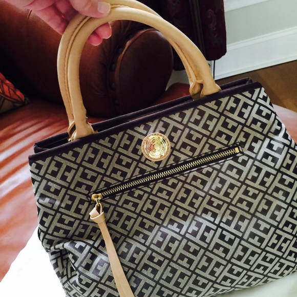 Tommy Hilfiger Tote