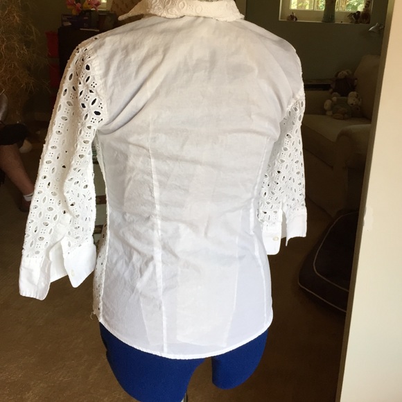 White eyelet summer top - Picture 2 of 2