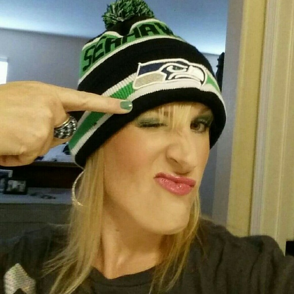 Meet the Posher - Picture 3 of 4