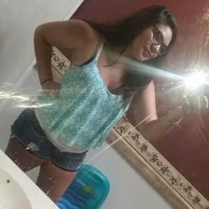 Meet your Posher, Sabrina ruth